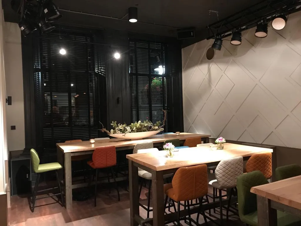 Statafel eiken hout 1,6 incl. 6 krukken