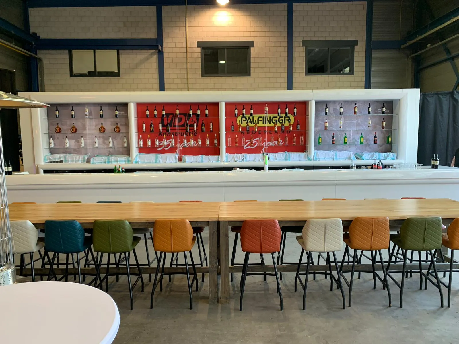 Statafel eiken hout 6m incl. 20 krukken